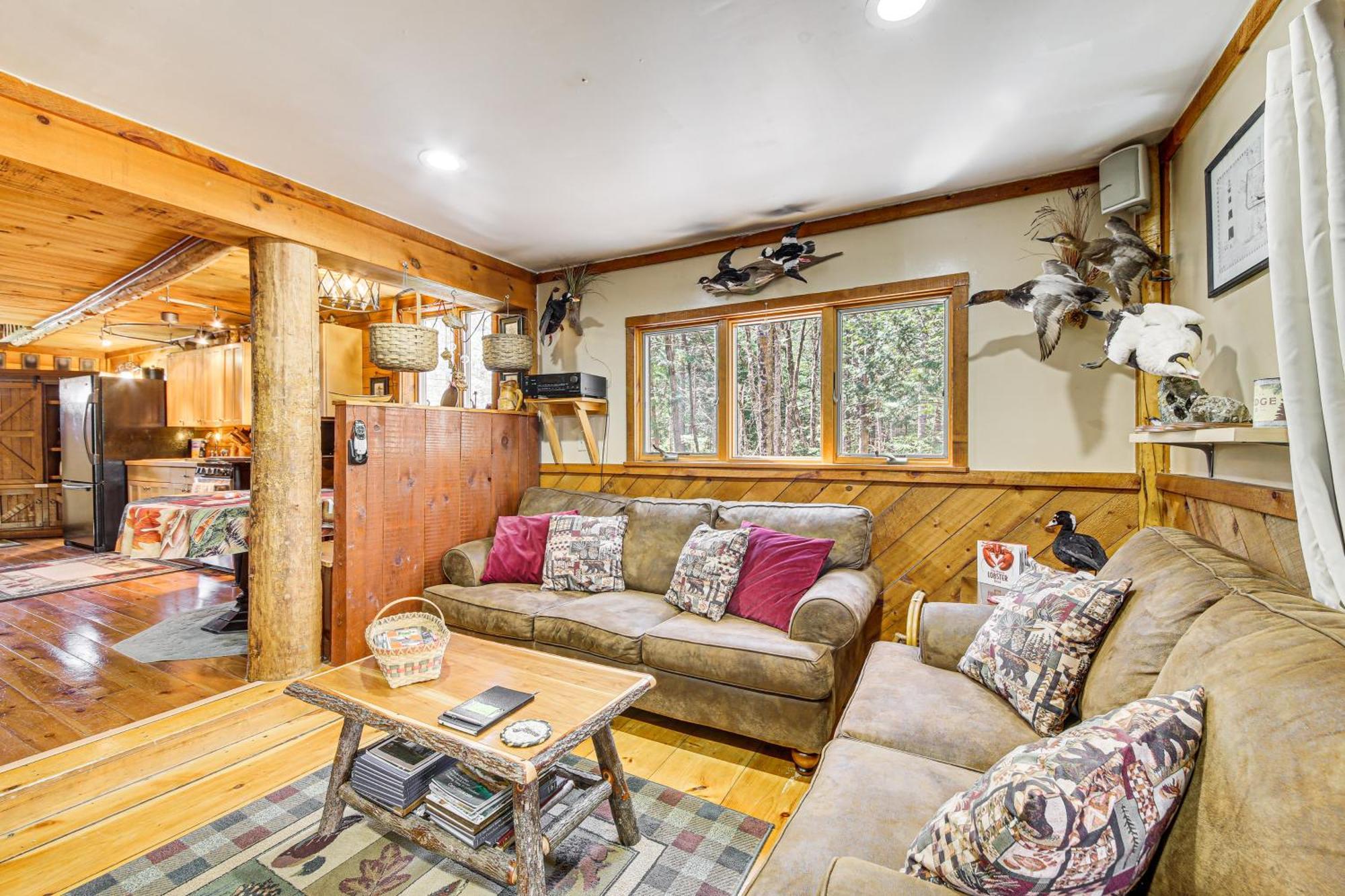 Rustic Searsport Cabin Loft And Sunroom On 10 Acres Εξωτερικό φωτογραφία