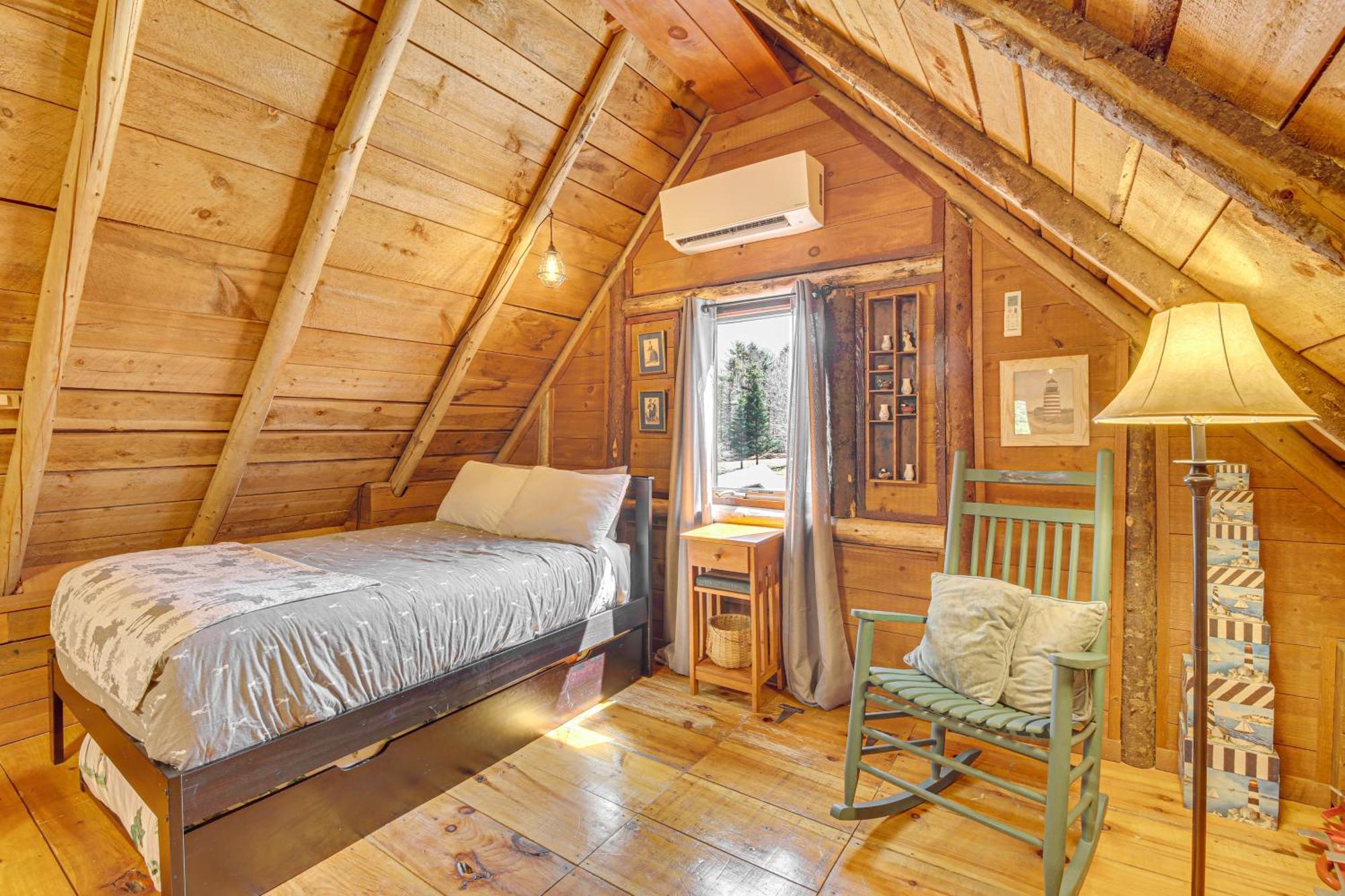 Rustic Searsport Cabin Loft And Sunroom On 10 Acres Εξωτερικό φωτογραφία