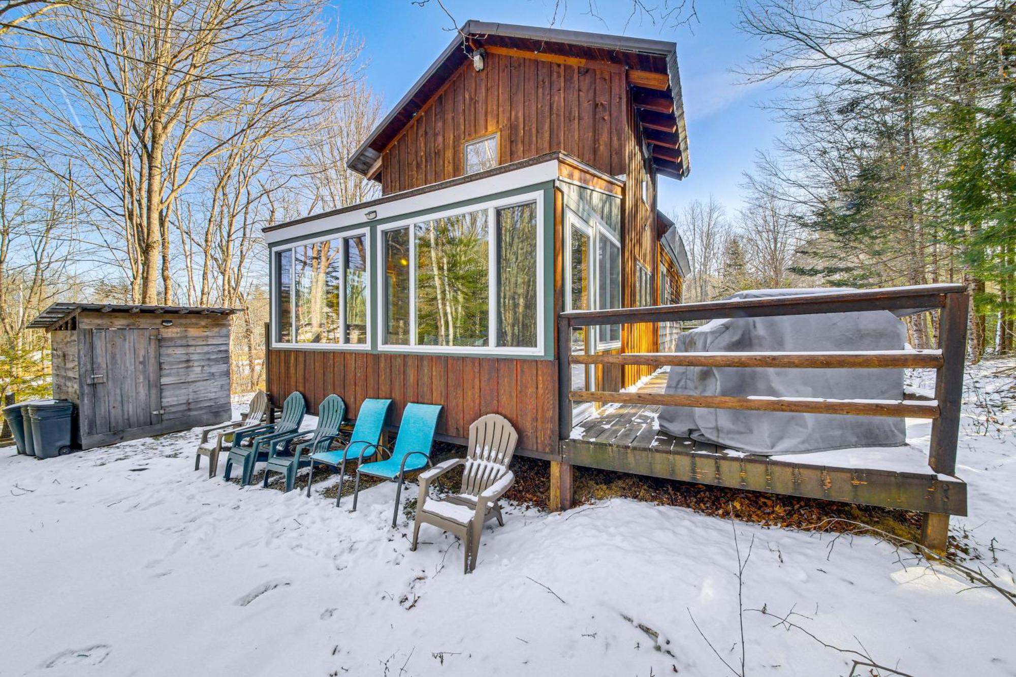 Rustic Searsport Cabin Loft And Sunroom On 10 Acres Εξωτερικό φωτογραφία