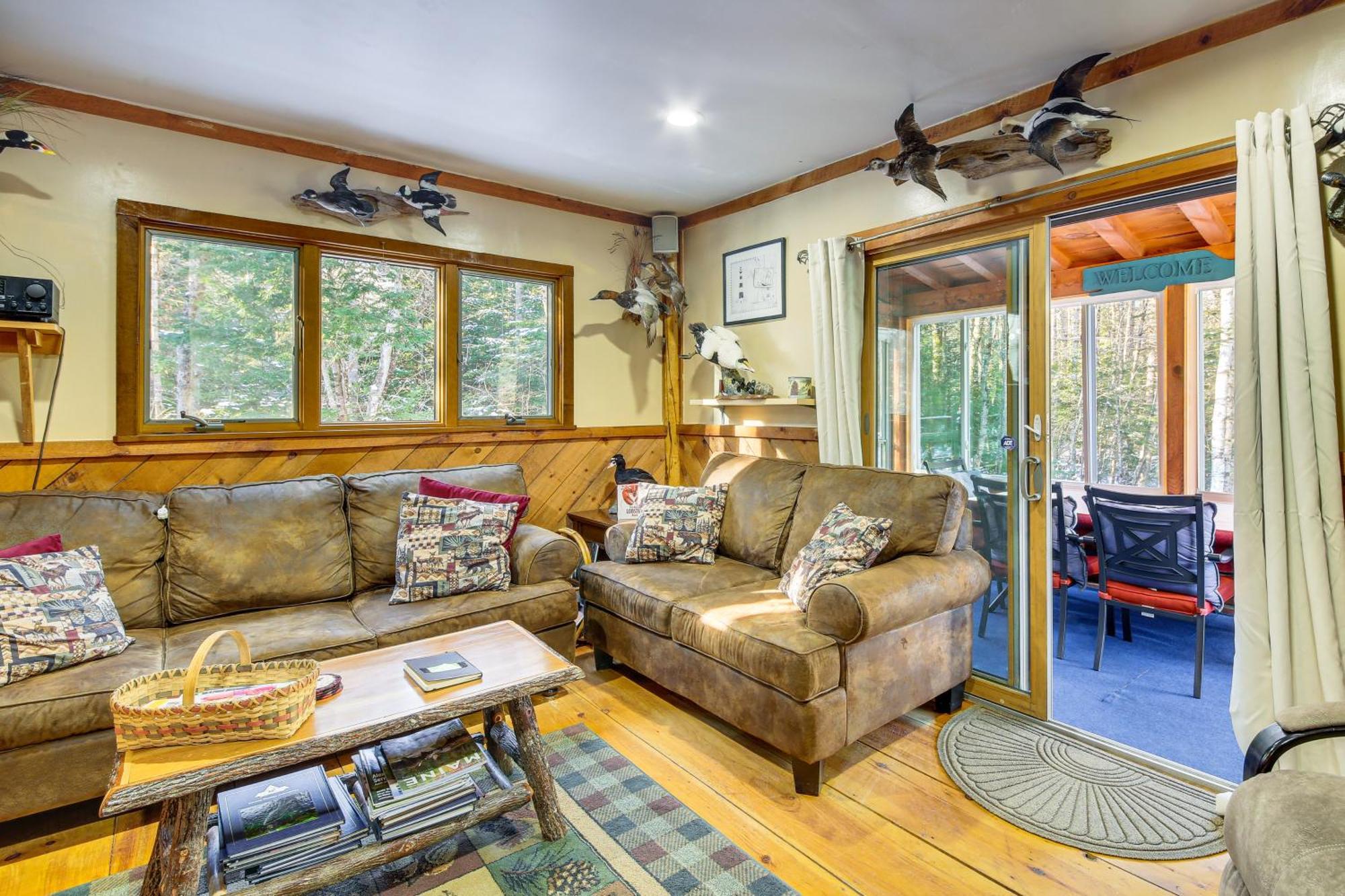 Rustic Searsport Cabin Loft And Sunroom On 10 Acres Εξωτερικό φωτογραφία